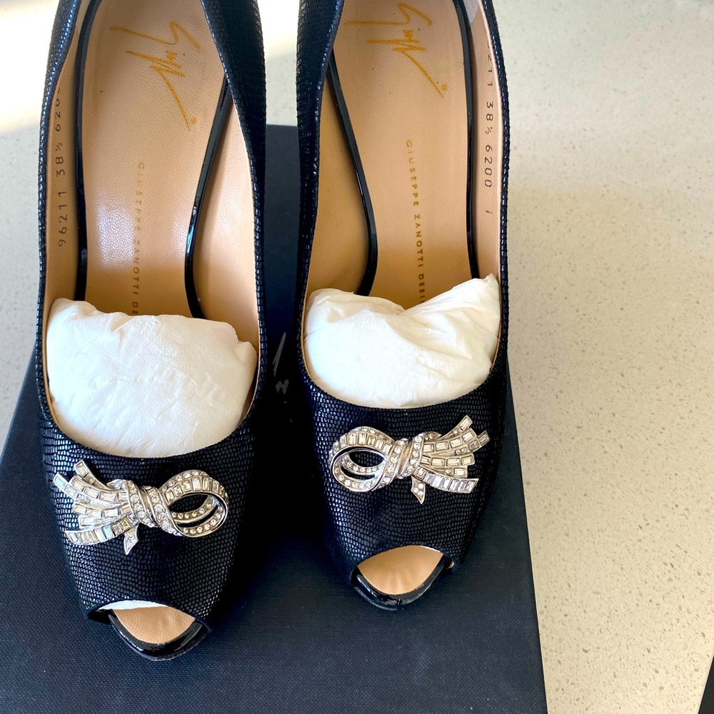 Giuseppe Zanotti Black Peeptoe Platform Art Deco Diamantes  38 1/2